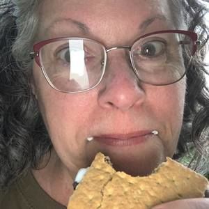 Meet your Posher, Lynn